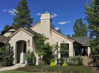61586 Devils Lake Dr, Bend, OR 97702