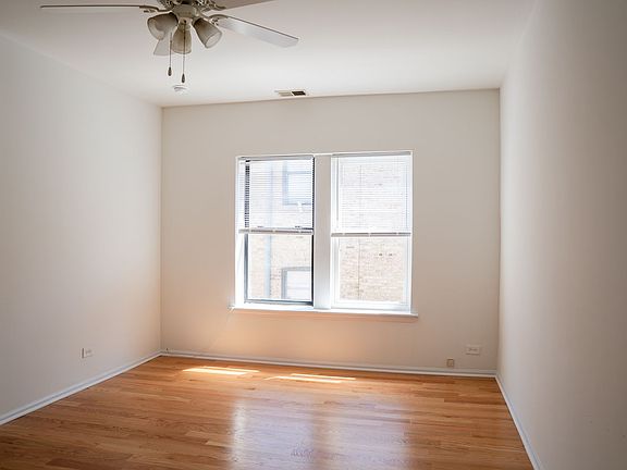 4th image of 3170 W Eastwood Ave #4633-3C