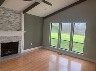 12 Sycamore Ln, Avon, CT 06001