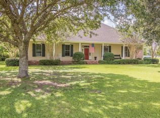 2225 Beau Bassin Rd, Carencro, LA 70520