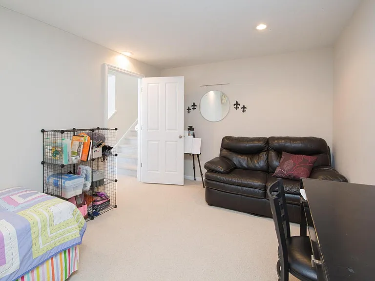 7375 Salerno Cir — Photo 17