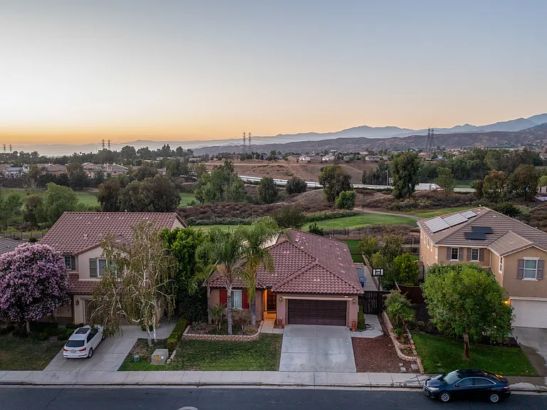 38152 Mulligan Dr — Photo 1