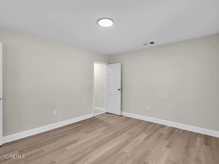 101 Clearwater Dr — Photo 21