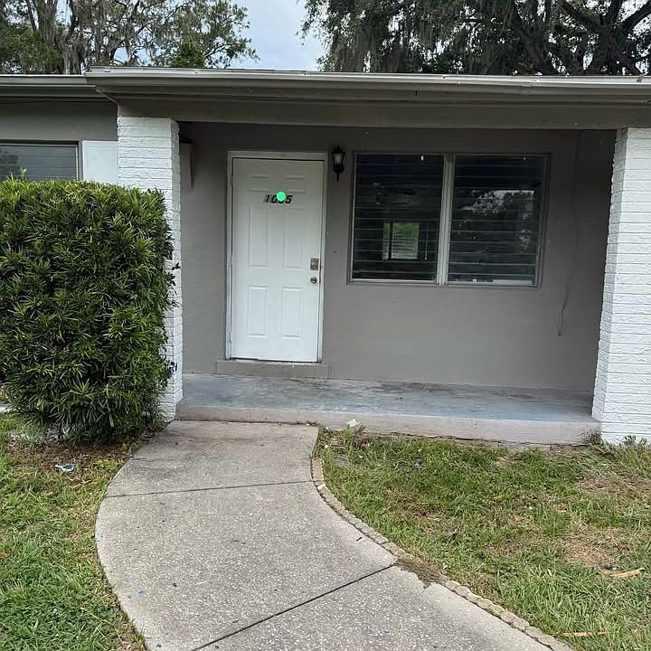 1st image of 1005 Newman Dr