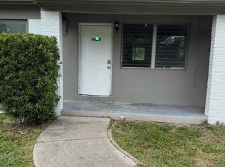 1005 Newman Dr, Leesburg, FL 34748