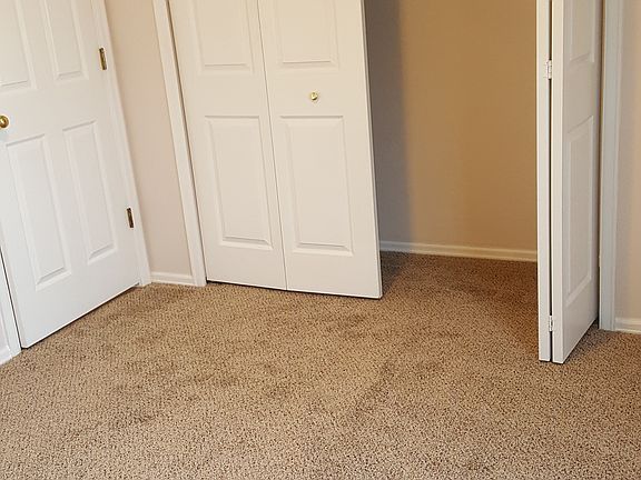 Front bedroom #1