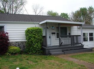 916 Huber St, Festus, MO 63028