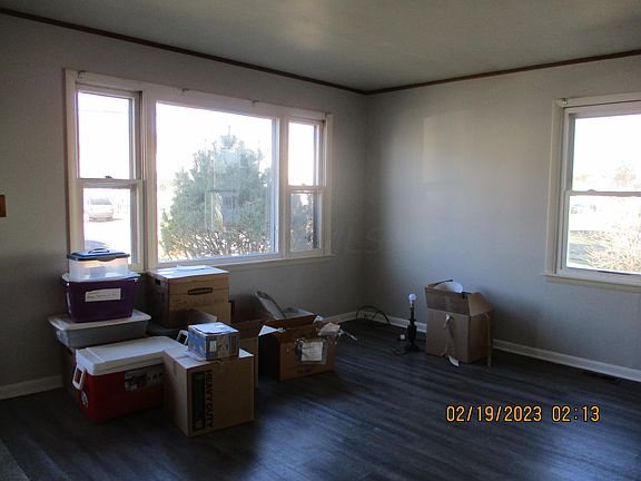 5th image of 875 Wilson Ave