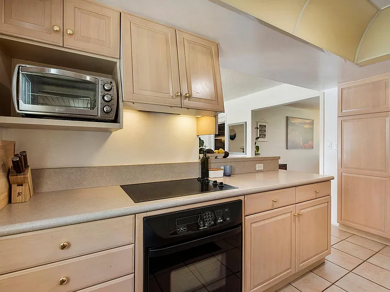 3117 S Jentilly Ln — Photo 26