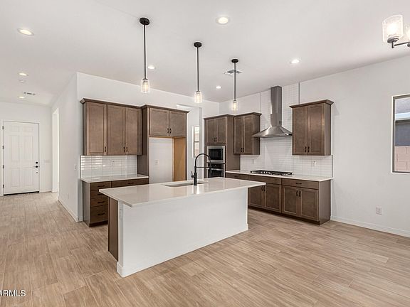 3rd image of 17586 W BLUE SKY Drive