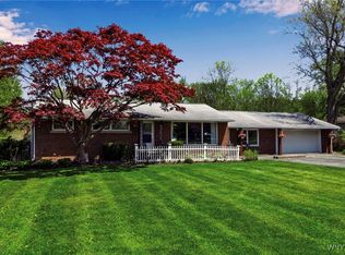 7174 Chestnut Ridge Rd, Lockport, NY 14094