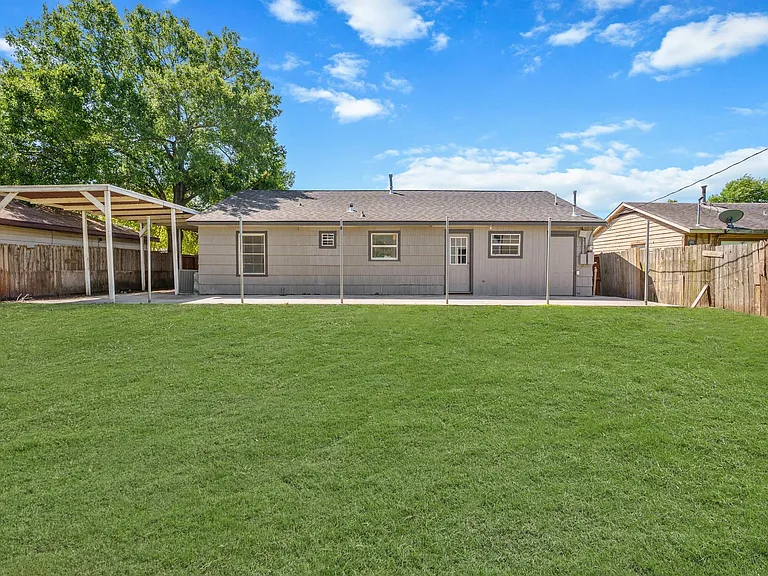 3209 Chestershire Dr — Photo 31