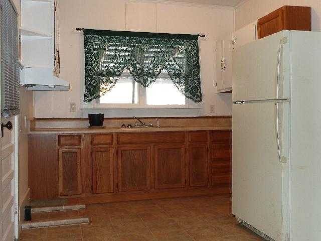 1st image of 141 Sonnett St