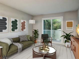 Glasgow Court, Saanich, BC V8X 1M2