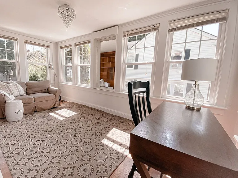 61 Lexington Pkwy — Photo 8