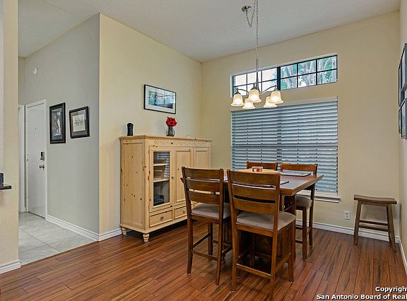 4th image of 13130 Maple Park Dr