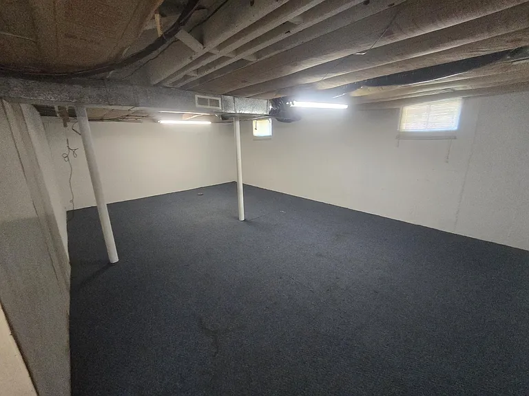 3008 Belle Ave NE — Photo 14