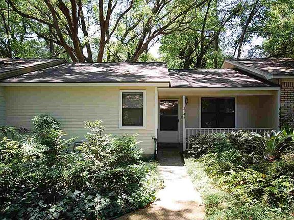 3rd image of 2145 Sandpebble Ct