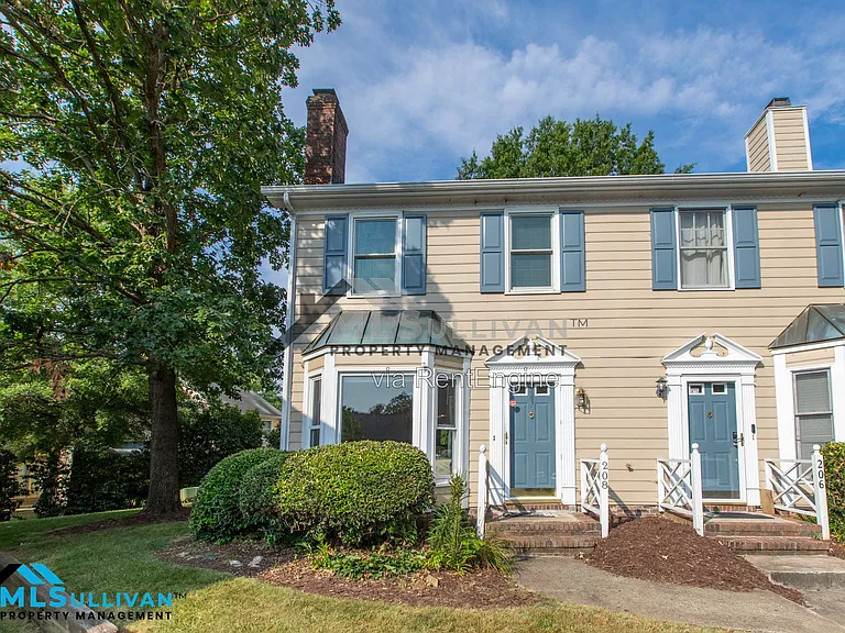 208 Standish Dr — Photo 2