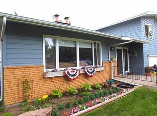 1515 7th St NW, Minot, ND 58703