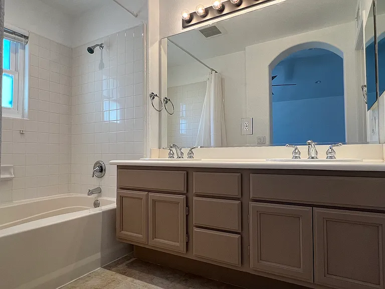 30805 Genova Ct — Photo 13
