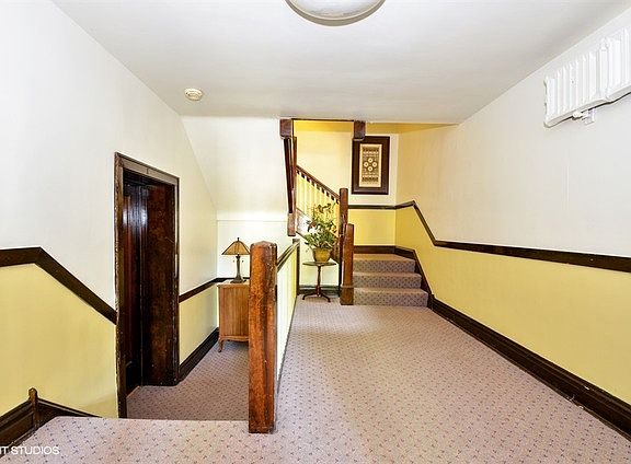 2nd image of 816 S Maple Ave APT 1S