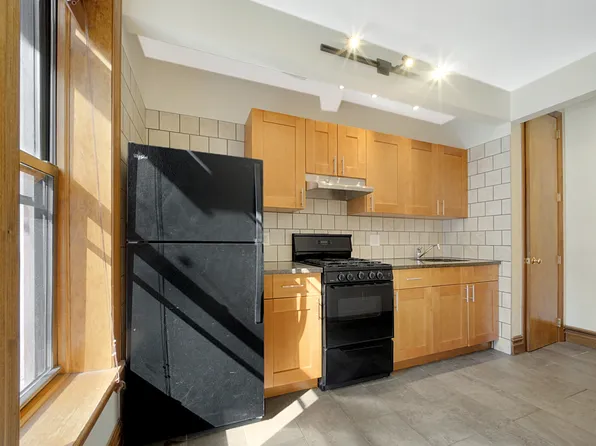 364 15th Street image 1 of 7