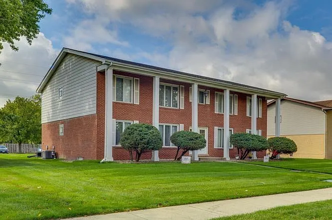 1136 Camellia Dr Unit 3 photo 1
