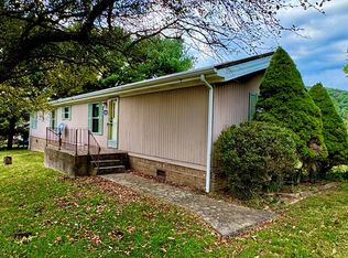 2008 Dry Rd, Speedwell, VA 24374