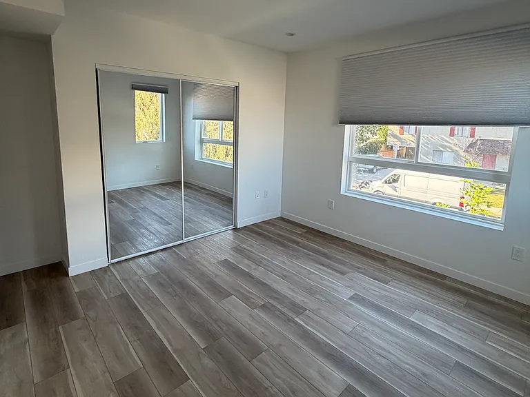 10934 Peach Grove St #201 — Photo 18