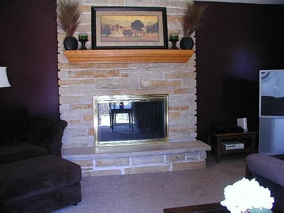 2nd image of 8144 N Edge O Woods Dr