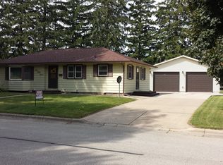 437 S Oak St, Arcadia, WI 54612