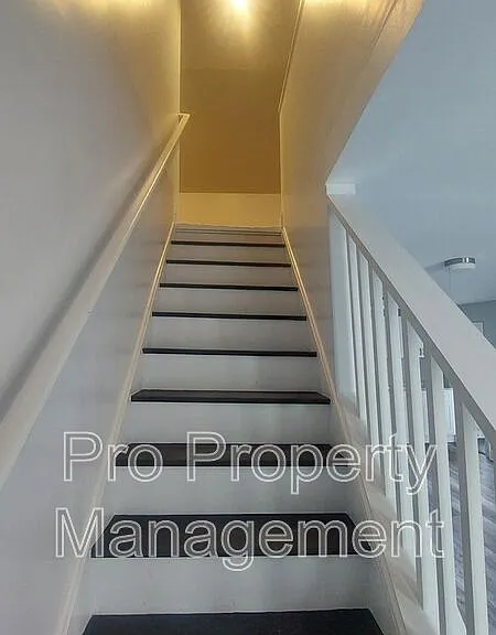 31 William St #2 — Photo 8