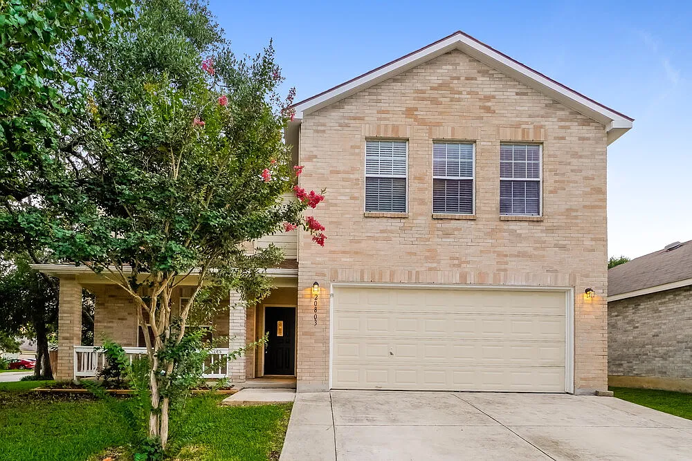 4 bed, 2.5 bath, 2861 sqft, $2,640 — Photo 1