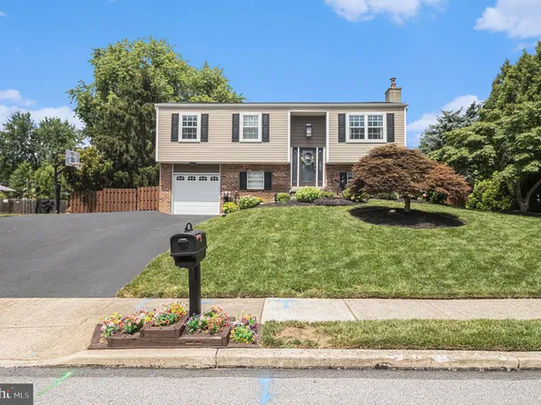 143 Deacon Dr, Norristown, PA 19403