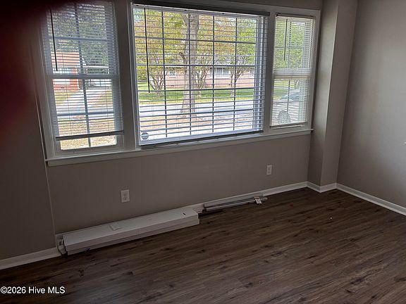 4th image of 400 Quail Drive