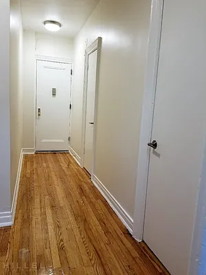 Rented by Hillel Realty Group | media 18