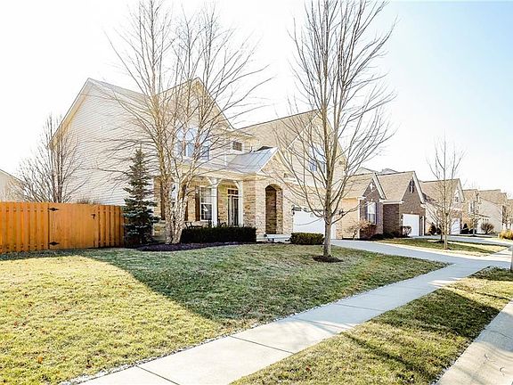 3rd image of 6109 Mountain Hawk Dr