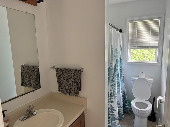 5th image of 1321 Childs Dr #2
