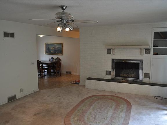 3rd image of 7515 NW Lake Rd