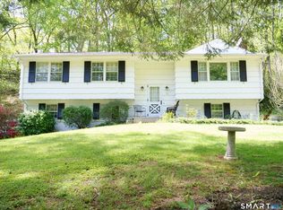 31 Longview Drive, Ridgefield, CT 06877
