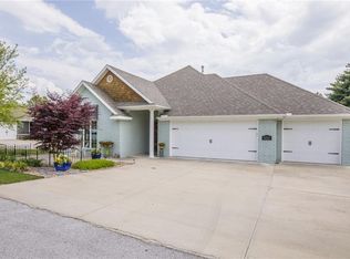 4241 W Mount Comfort Rd, Fayetteville, AR 72704