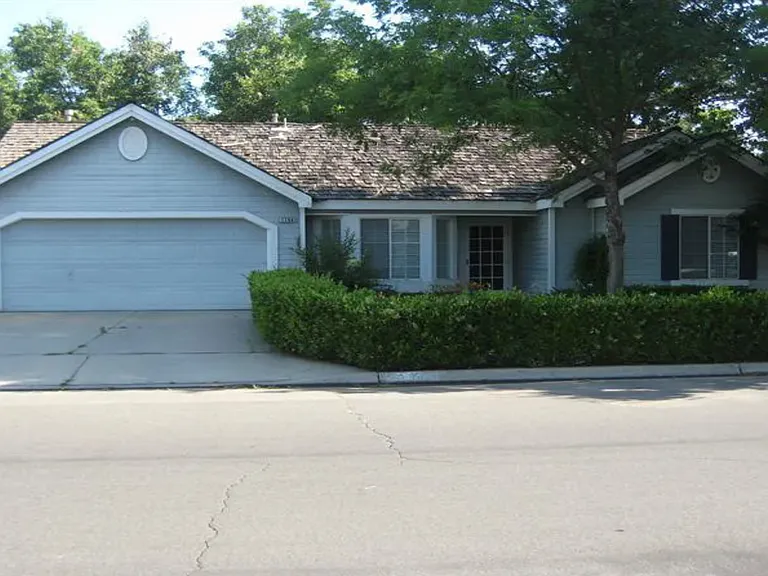 1796 E Jordan Ave — Photo 1