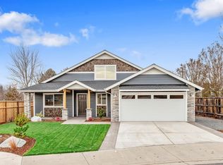 1000 SW Princeton Pl, Grants Pass, OR 97527