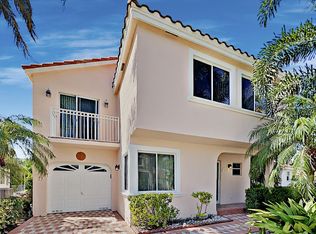 1121 SE 6th Ave, Dania, FL 33004