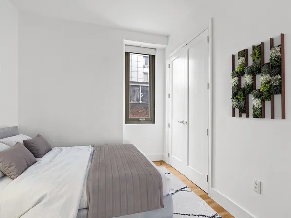 44-15 Purves Street image 3 of 9