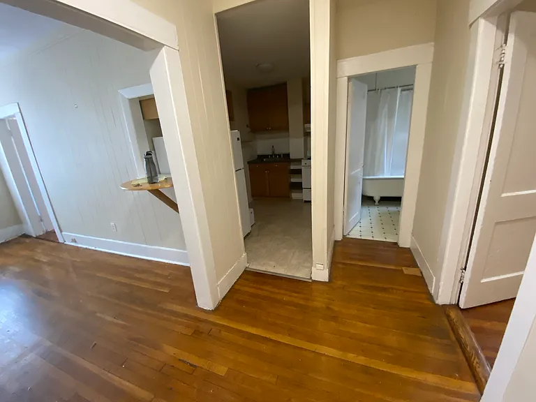 881 Huntington Ave #8 — Photo 17