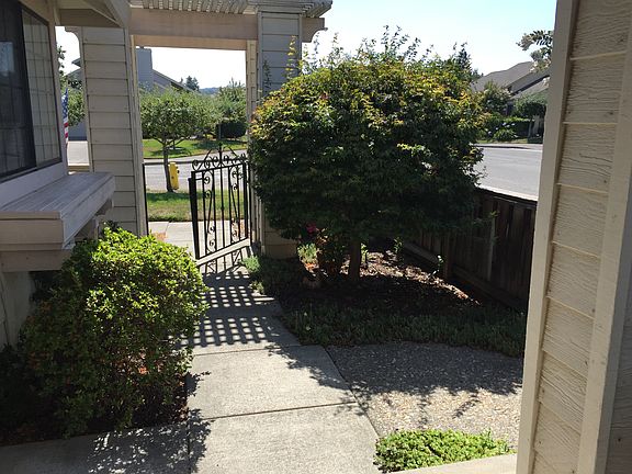 2nd image of 11 Saint Patrick Ct