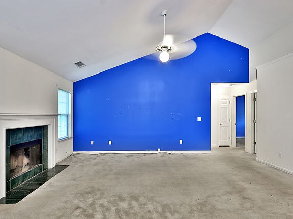 3rd image of 2964 Maple Walk Ct