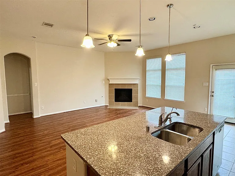 26934 Churchill Gate Ln — Photo 14